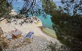 Apartments By The Sea Starigrad Paklenica